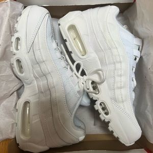 White Nike AirMax 95